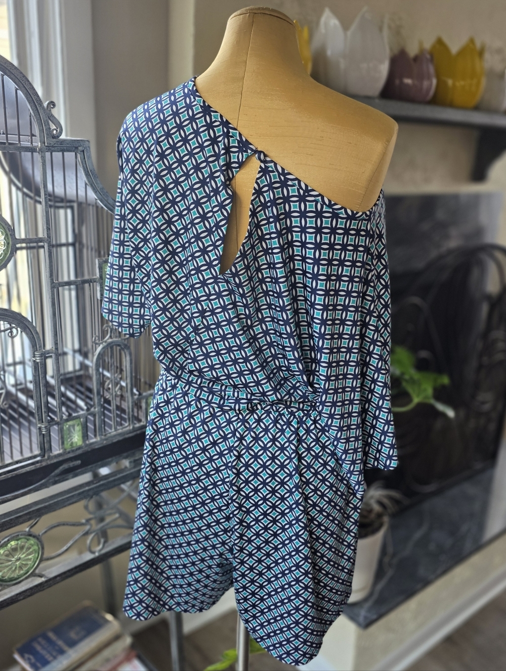 Jessica Howard One Shoulder Romper Blue Geometric Print Size M - Picture 3 of 5